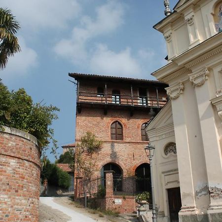 Отель La Casa Del Castellano Cinzano Экстерьер фото