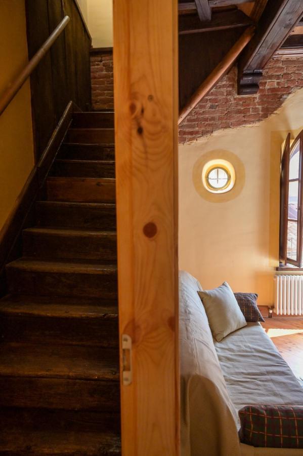 Отель La Casa Del Castellano Cinzano Экстерьер фото